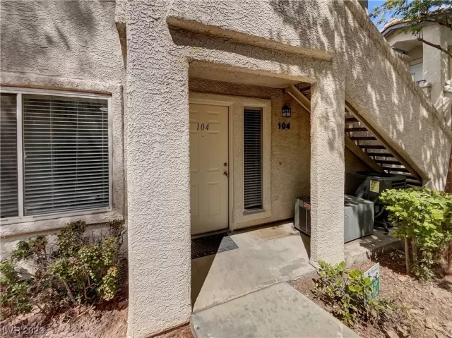 MLS: 2520469 Condo For Sale