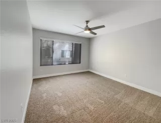 Photo #4: 2520469 Listing