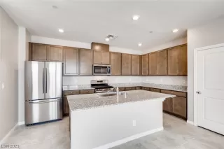 Photo #6: 2520474 Listing 