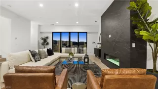 Photo #5: 2520492 Listing