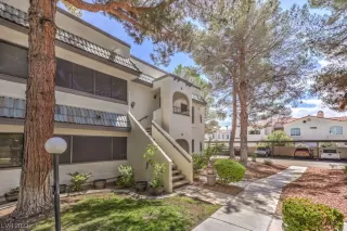 Photo #2: 2520493 Listing