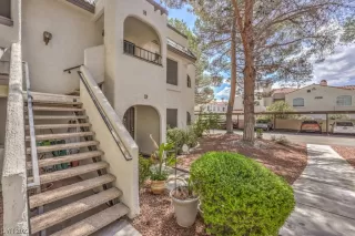 Photo #4: 2520493 Listing