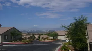 Photo #1: 2520500 Listing 