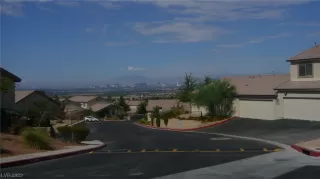 Photo #3: 2520500 Listing 