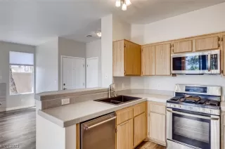 Photo #5: 2520507 Listing 