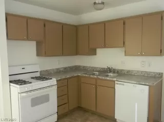 Photo #1: 2520516 Listing 