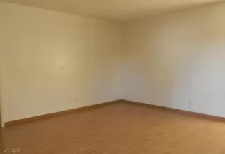 Photo #5: 2520516 Listing 