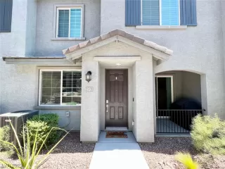 Photo #1: 2520517 Listing 