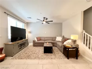 Photo #2: 2520517 Listing 