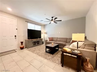 Photo #3: 2520517 Listing 