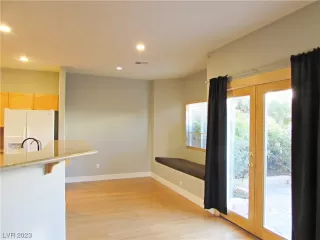 Photo #5: 2520615 Listing 