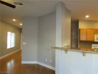 Photo #6: 2520615 Listing 