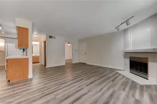 Photo #3: 2520639 Listing