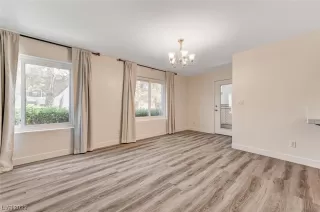 Photo #6: 2520639 Listing