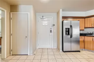 Photo #4: 2520651 Listing