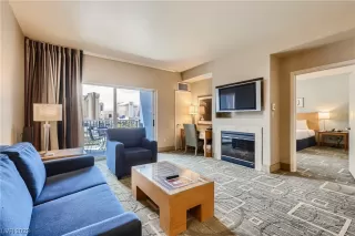 Photo #5: 2520651 Listing