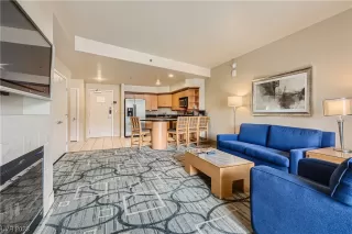 Photo #6: 2520651 Listing