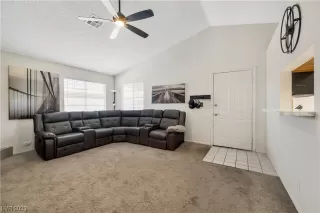 Photo #3: 2520666 Listing