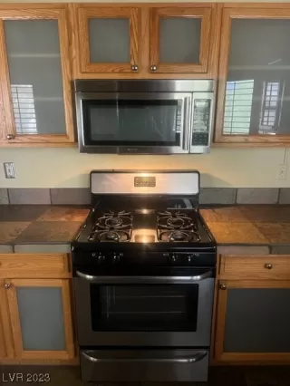 Photo #2: 2520678 Listing 