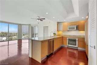 Photo #1: 2520711 Listing 