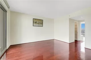 Photo #5: 2520711 Listing 