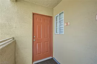 Photo #1: 2520712 Listing