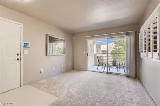 Photo #2: 2520712 Listing