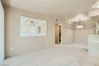 Photo #4: 2520712 Listing