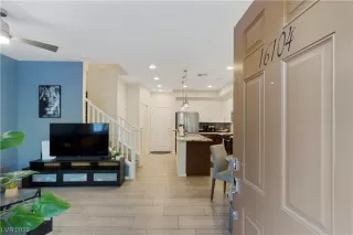 Photo #1: 2520714 Listing 