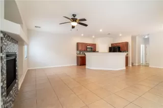 Photo #6: 2520738 Listing