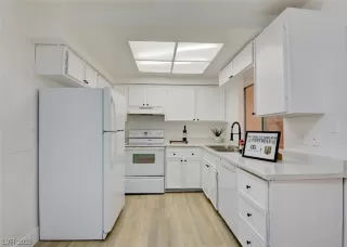 Photo #1: 2520786 Listing 