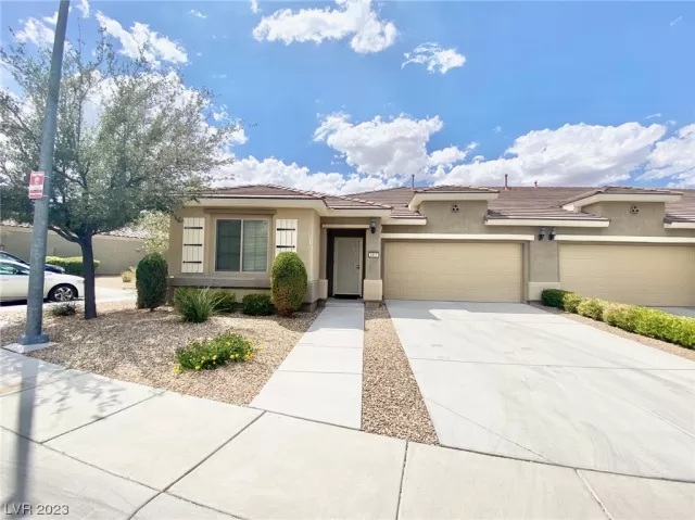 MLS: 2520811 Condo For Sale