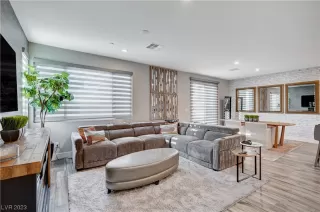 Photo #5: 2520852 Listing