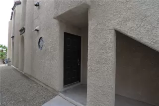 Photo #2: 2520859 Listing 