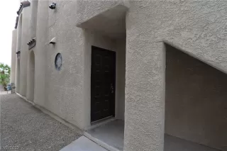 Photo #3: 2520859 Listing 