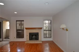 Photo #5: 2520859 Listing 