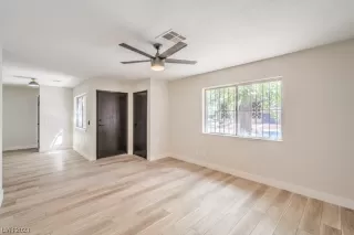 Photo #1: 2520880 Listing