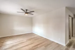 Photo #2: 2520880 Listing