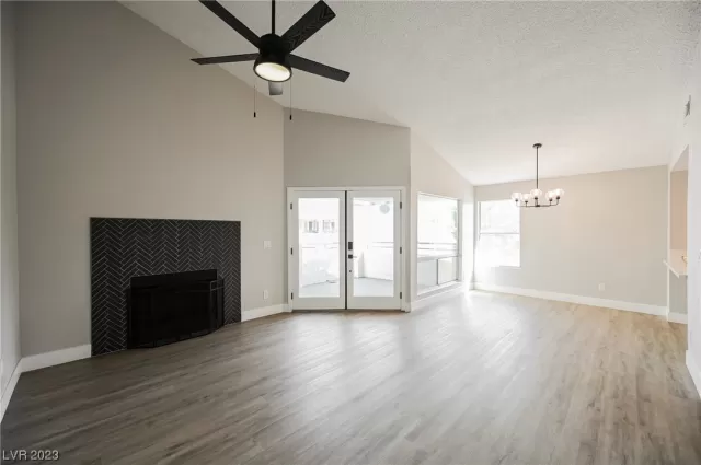 MLS: 2520882 Condo For Sale