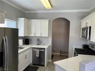Photo #1: 2520900 Listing