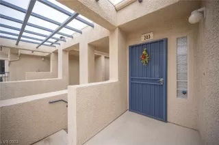 Photo #1: 2520912 Listing 