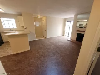 Photo #3: 2520937 Listing 
