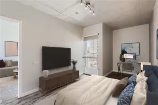 Photo #3: 2520941 Listing