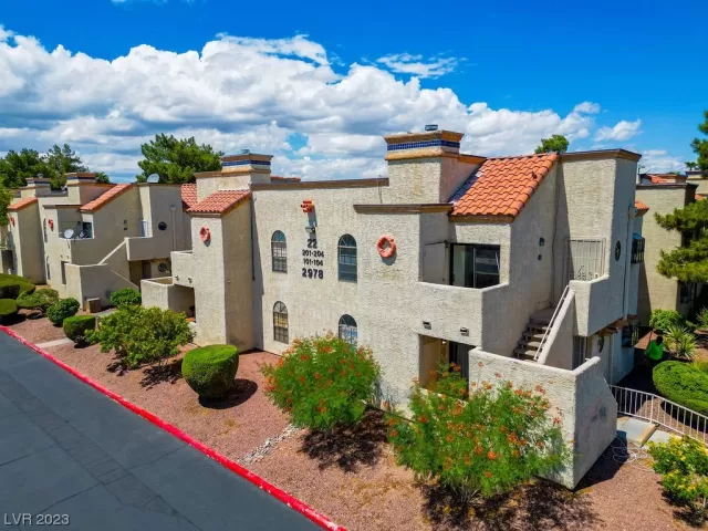 MLS: 2520943 Condo For Sale