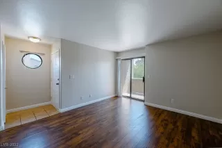 Photo #1: 2520943 Listing 