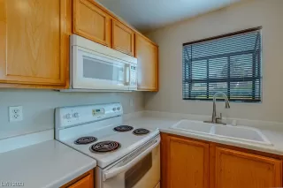 Photo #4: 2520943 Listing 