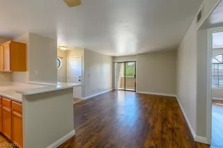 Photo #5: 2520943 Listing 