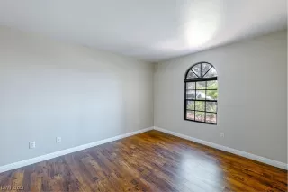 Photo #6: 2520943 Listing 