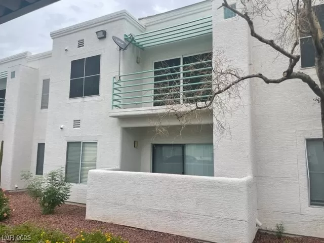 MLS: 2520959 Condo For Sale