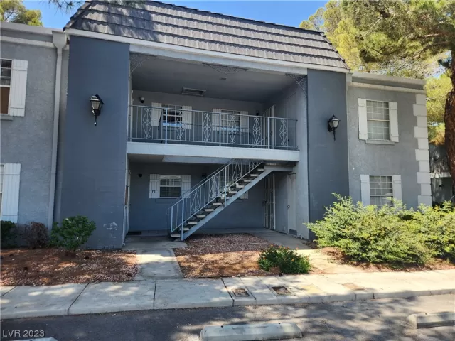 MLS: 2520962 Condo For Sale